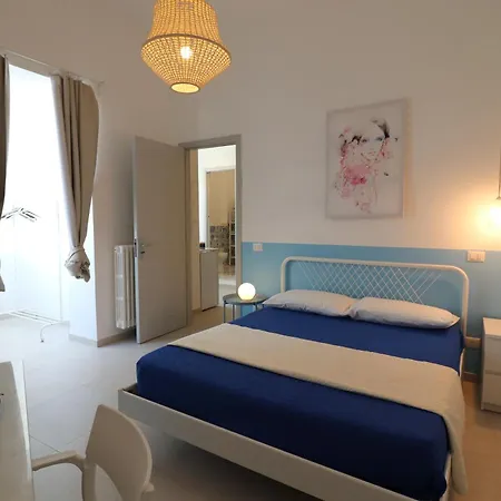 Via Faccolli Zona Centro Tatil Evi *