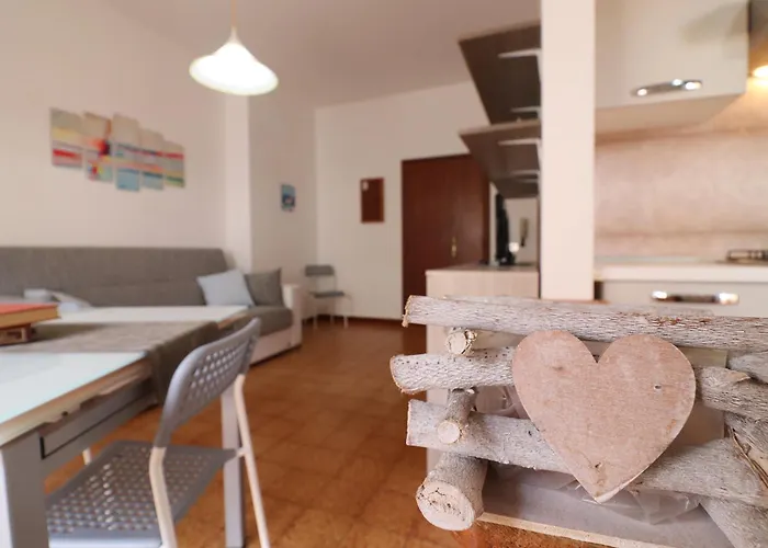 Via Faccolli Zona Centro Ferienhaus *