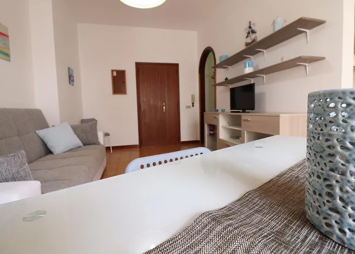 Via Faccolli Zona Centro *